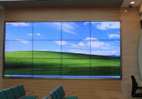 富民液晶拼接屏的另类用法。